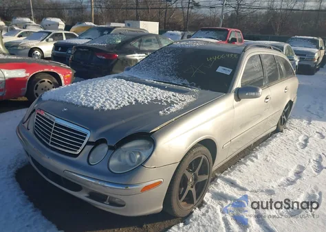 2004 Mercedes-Benz E 320 z USA, uszkodzony, nr VIN WDBUH65J04A383483